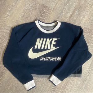 REVERSIBLE Nike Crop Crewneck
